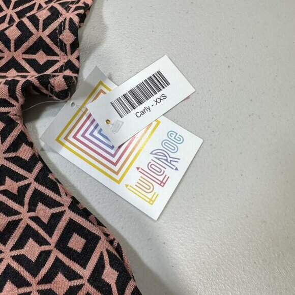 LuLaRoe Womens XXS Carly Dress SS Mermaid Swing High Low Hem Geometric Print - Picture 2 of 8